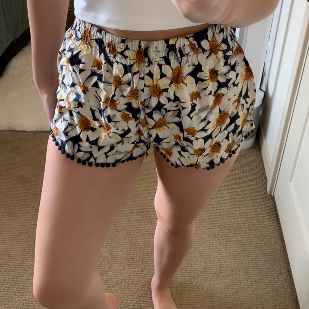 Flowy floral shorts